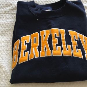 University of Berkeley Sweatshirt. Size Large